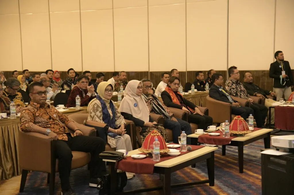 RAPAT BESAR PAKI PUSAT